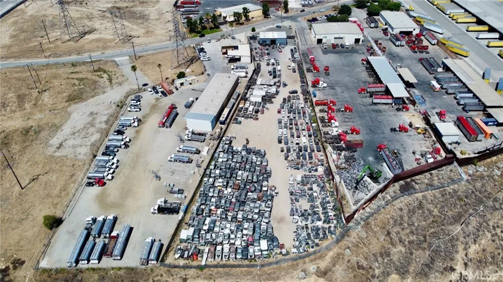 2821 Industrial Drive Bloomington, CA 92316