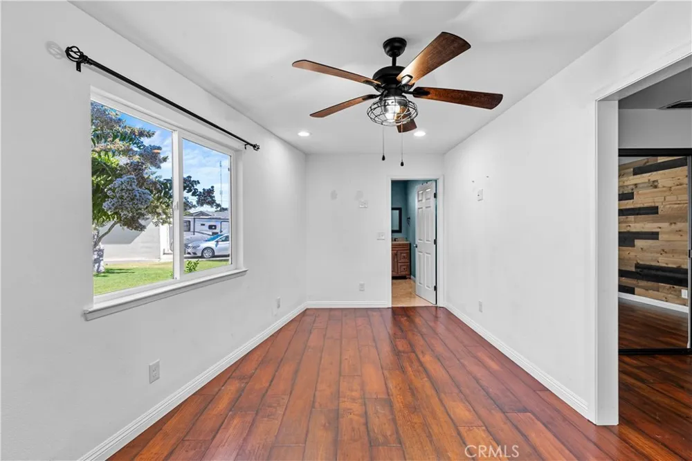 914 Valencia Los Banos, CA 93635