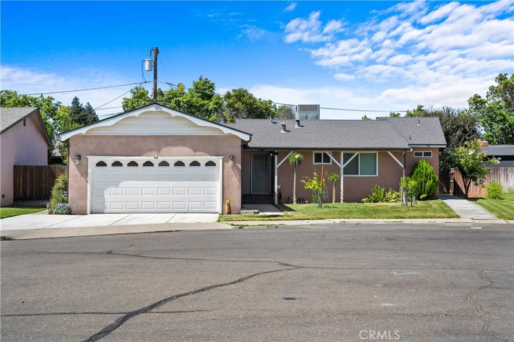 914 Valencia Los Banos, CA 93635