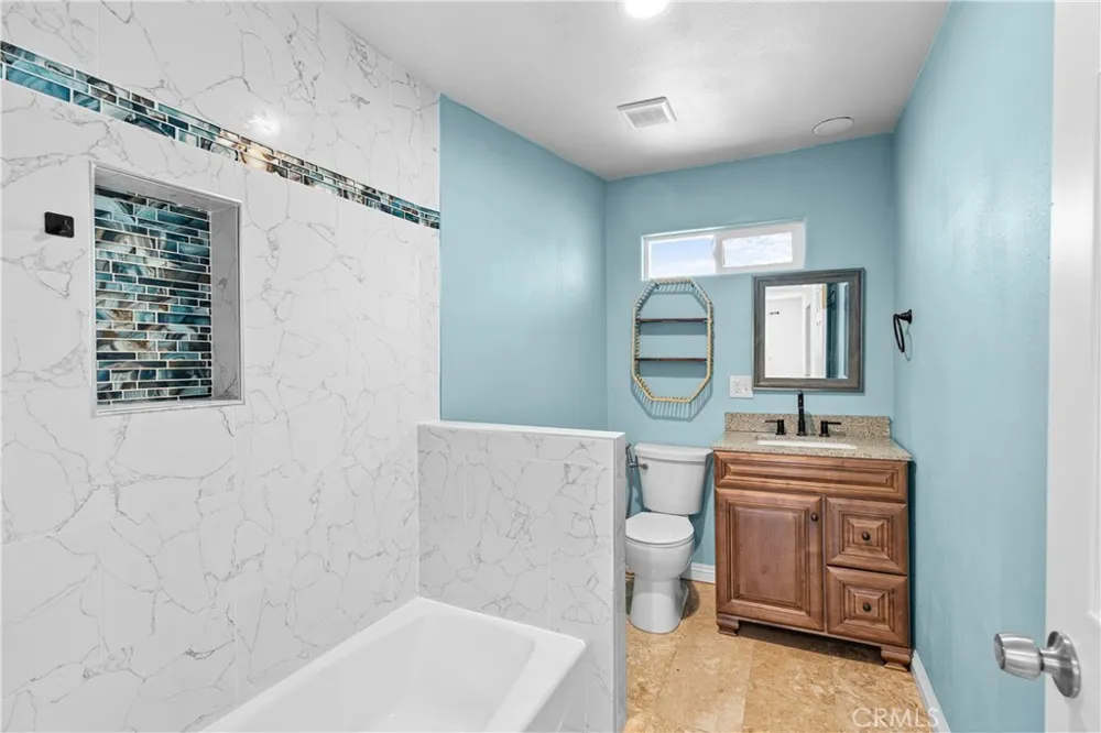 914 Valencia Los Banos, CA 93635