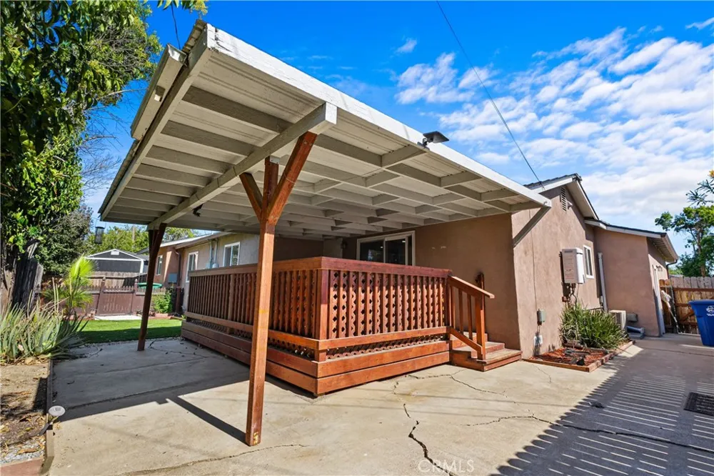 914 Valencia Los Banos, CA 93635