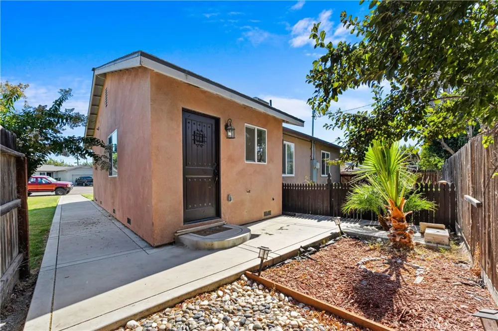 914 Valencia Los Banos, CA 93635