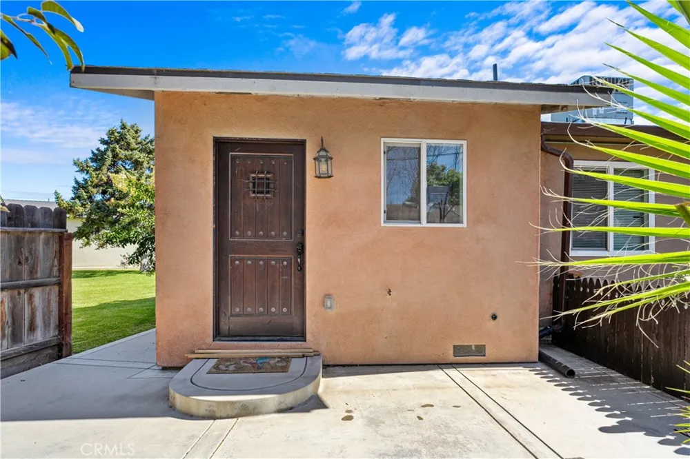 914 Valencia Los Banos, CA 93635