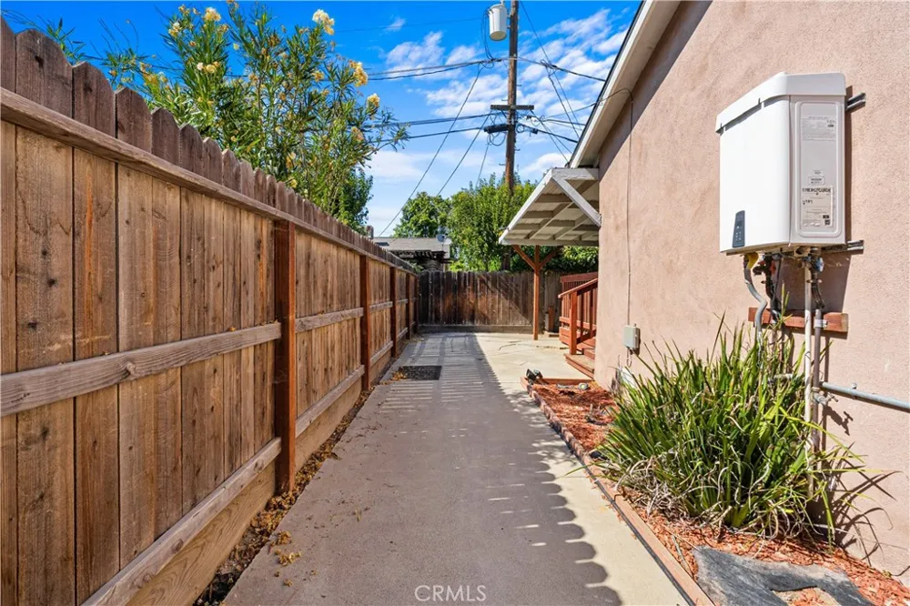 914 Valencia Los Banos, CA 93635