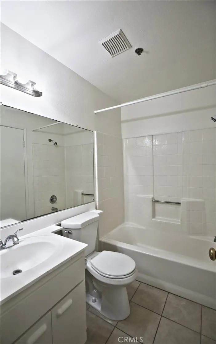 1211 Huntington Drive #F South Pasadena, CA 91030
