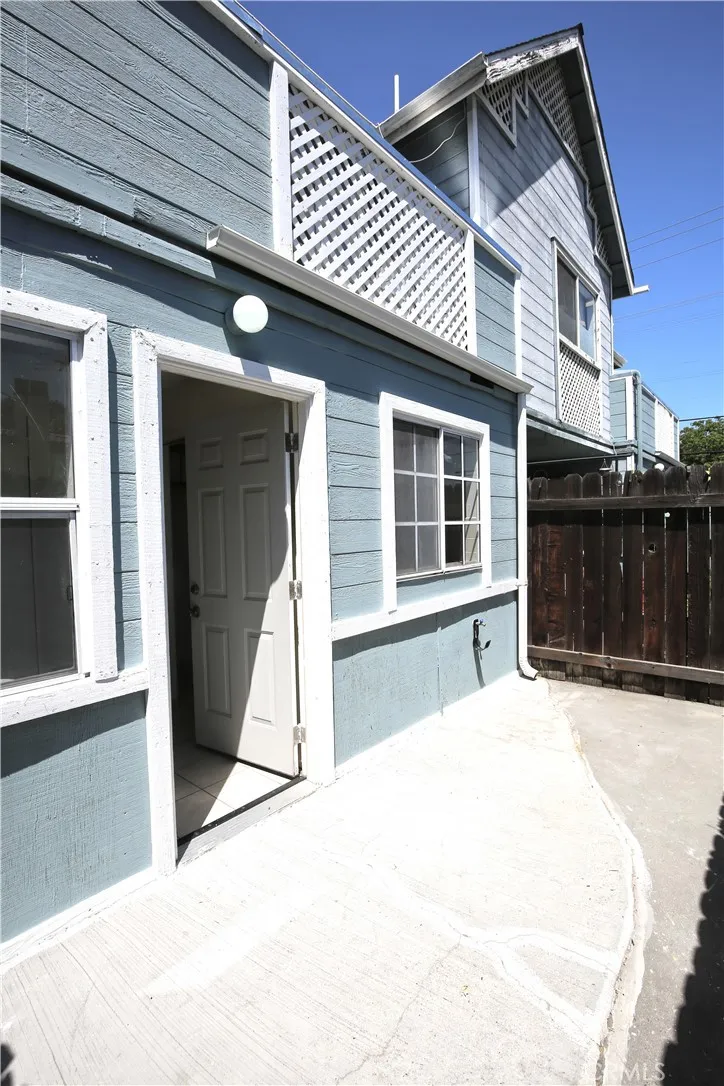 1211 Huntington Drive #F South Pasadena, CA 91030