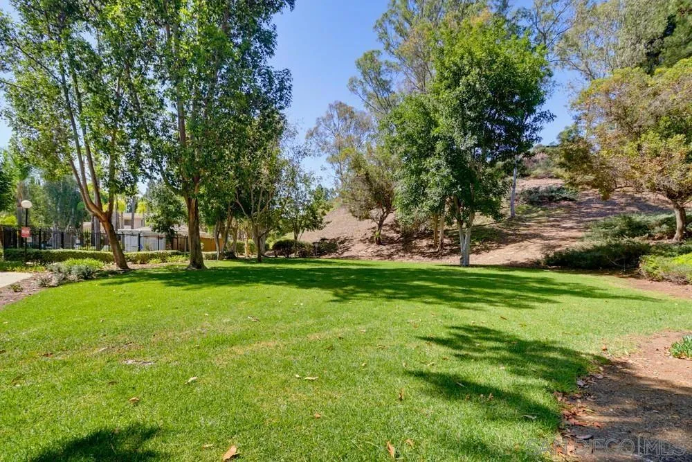 8391 Suntree Pl San Diego, CA 92119