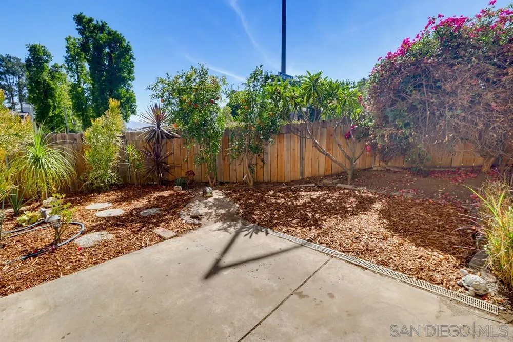 8391 Suntree Pl San Diego, CA 92119
