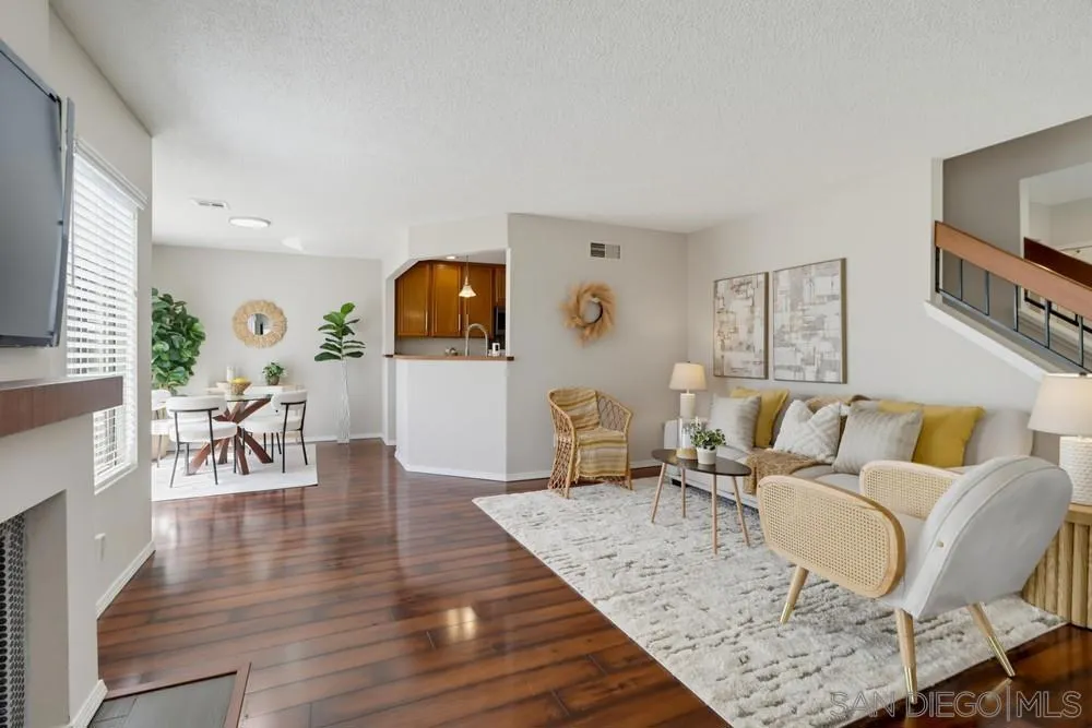 8391 Suntree Pl San Diego, CA 92119
