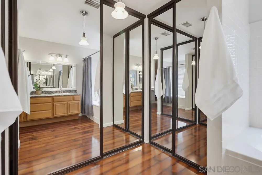 8391 Suntree Pl San Diego, CA 92119