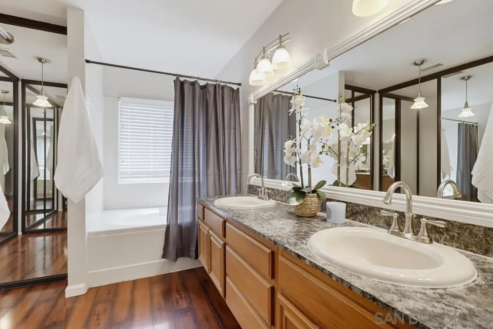 8391 Suntree Pl San Diego, CA 92119