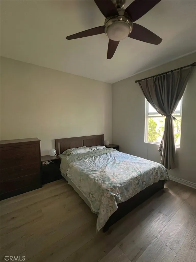 317 Tall Oak Irvine, CA 92603