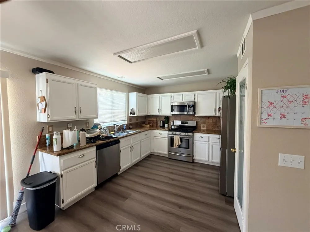 13960 Clydesdale Run Victorville, CA 92394