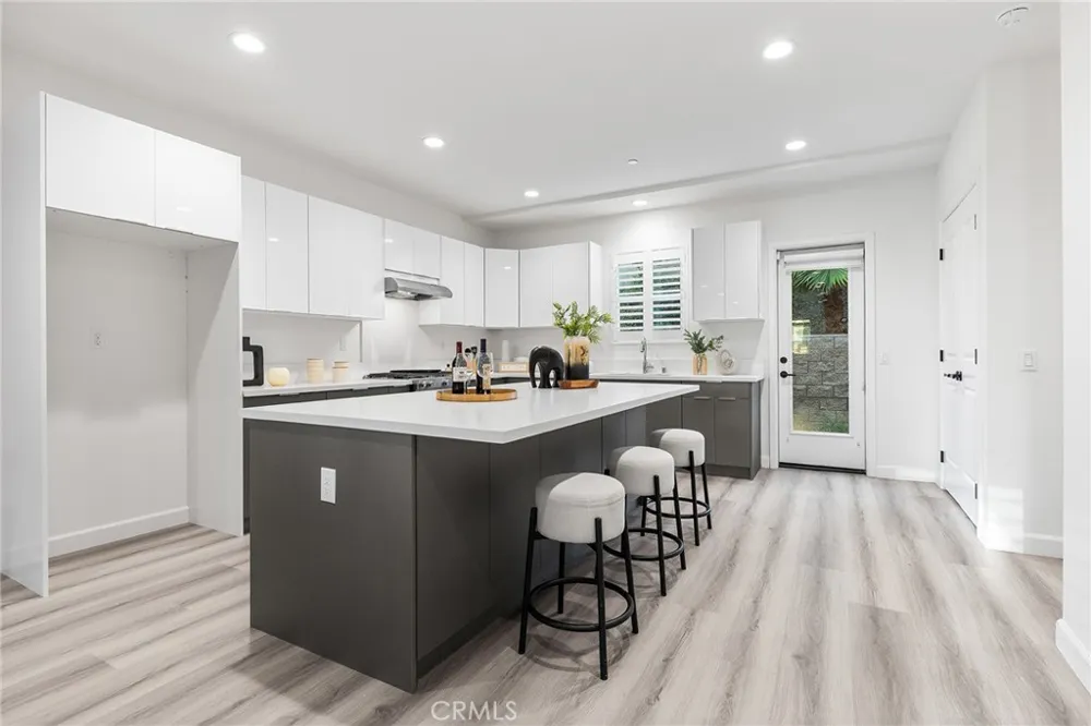 1359 Point Loma Walnut, CA 91789