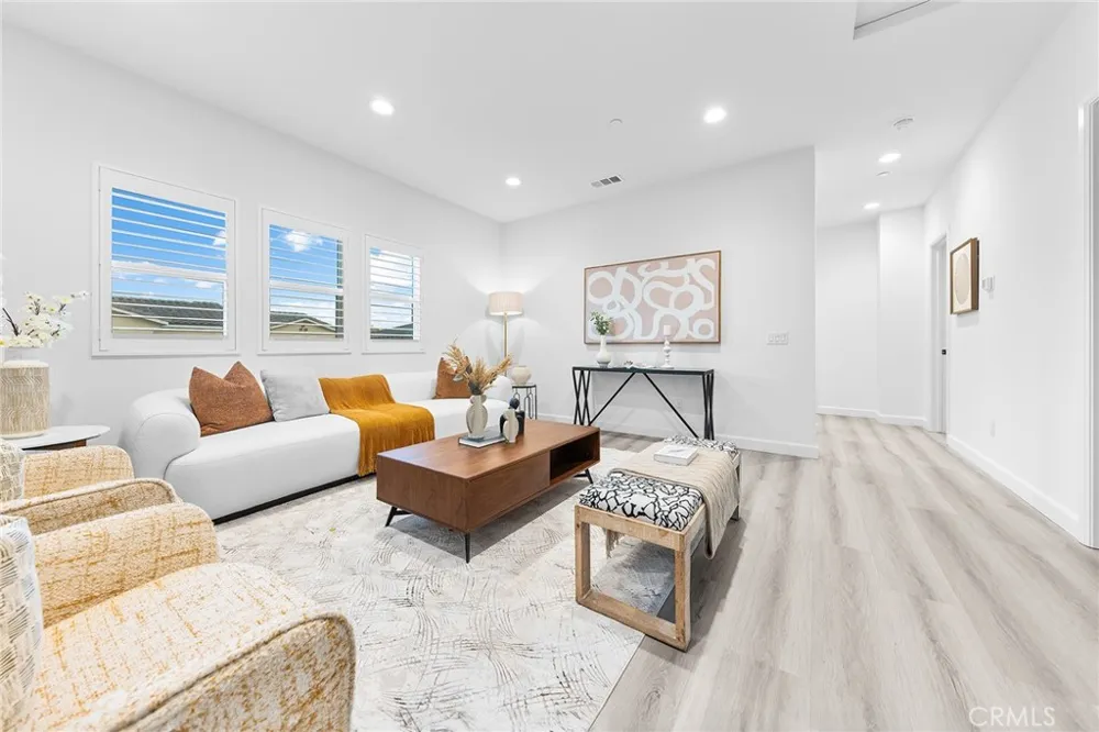 1359 Point Loma Walnut, CA 91789