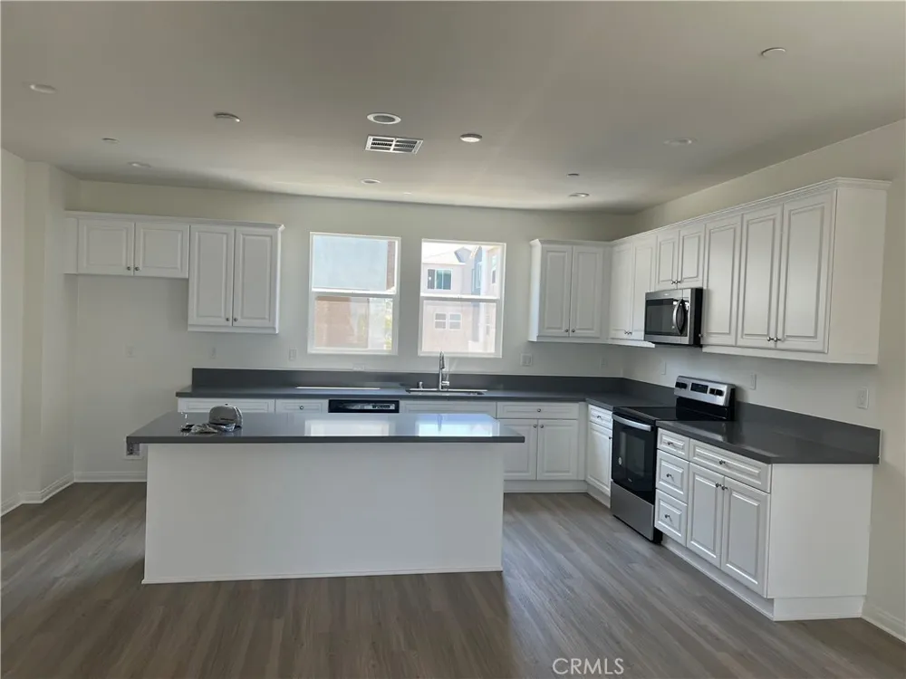 904 E 3rd Santa Ana, CA 92701