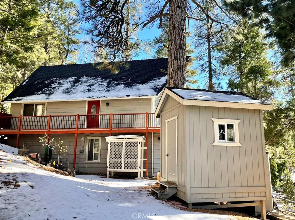 521 Grass Valley Road Lake Arrowhead, CA 92352