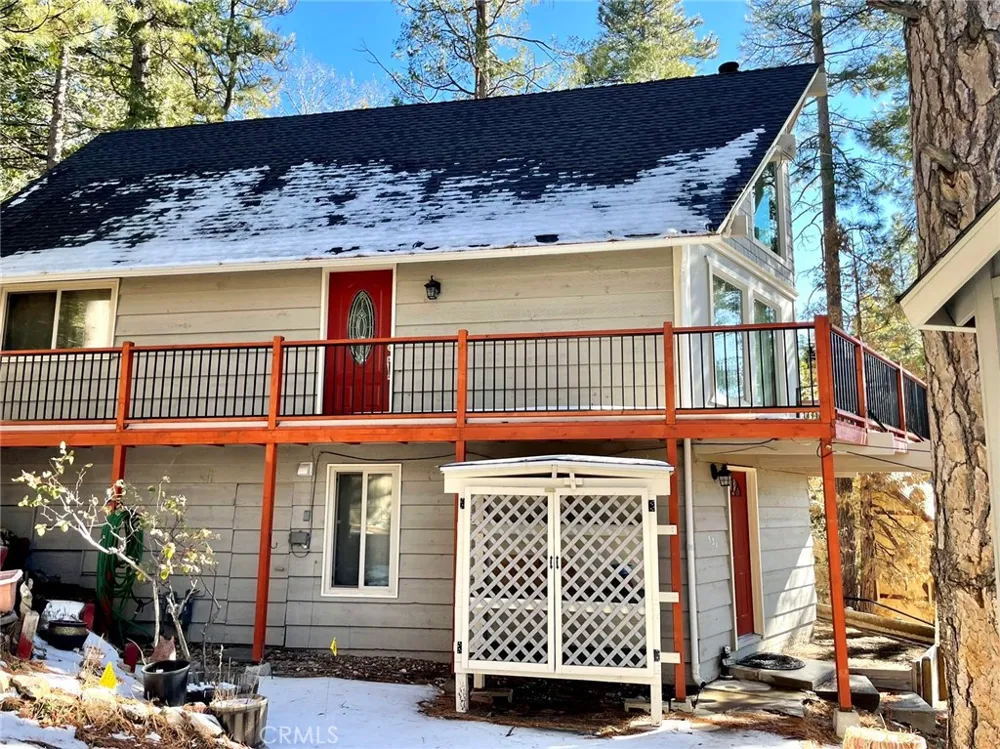 521 Grass Valley Road Lake Arrowhead, CA 92352