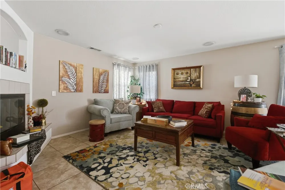2802 Pewter Palmdale, CA 93550