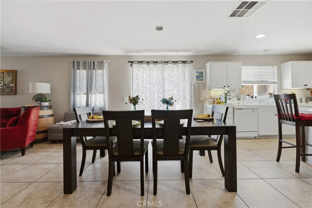 2802 Pewter Palmdale, CA 93550