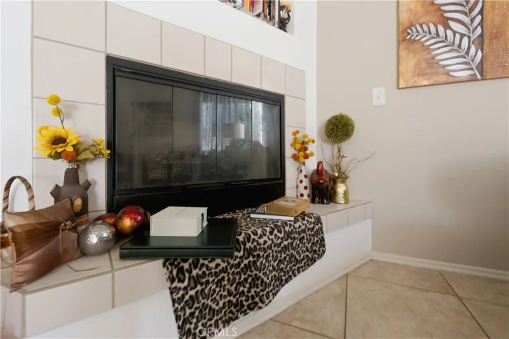 2802 Pewter Palmdale, CA 93550