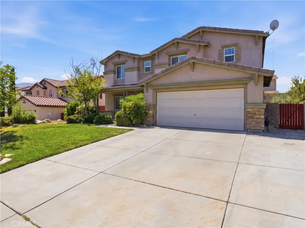 2802 Pewter Palmdale, CA 93550