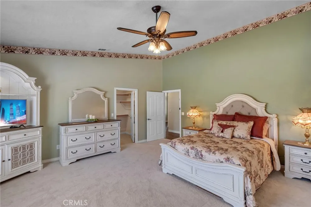 6955 Oak View Court Oak Hills, CA 92344