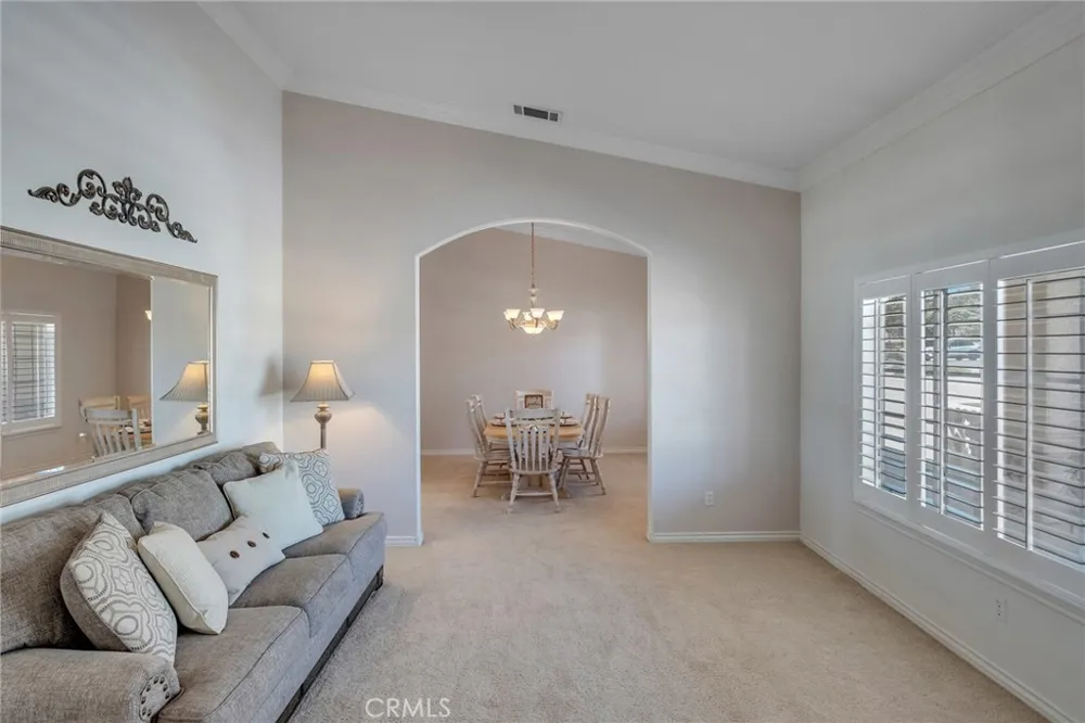 6955 Oak View Court Oak Hills, CA 92344