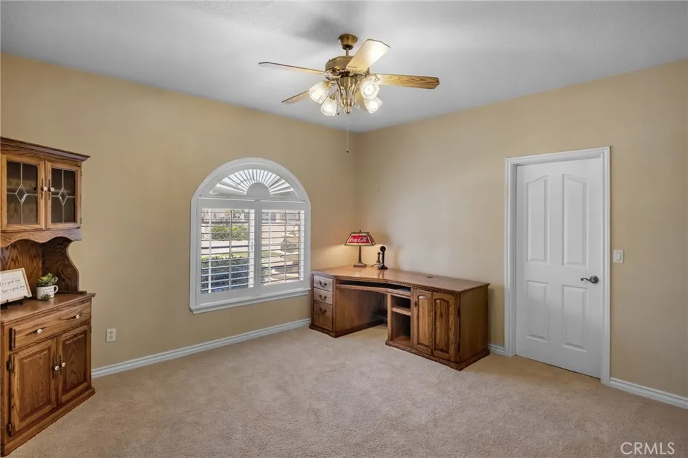 6955 Oak View Court Oak Hills, CA 92344