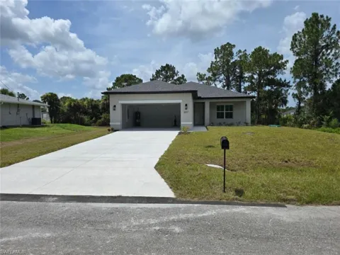 3207 68th Street W