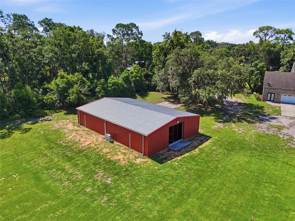 13525 PALM DRIVE Astatula, FL 34705