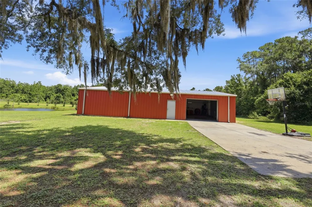 13525 PALM DRIVE Astatula, FL 34705
