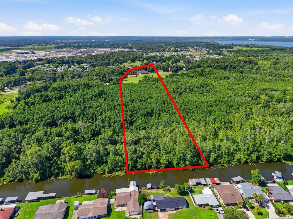 13525 PALM DRIVE Astatula, FL 34705