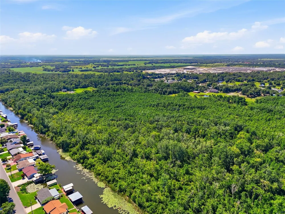 13525 PALM DRIVE Astatula, FL 34705