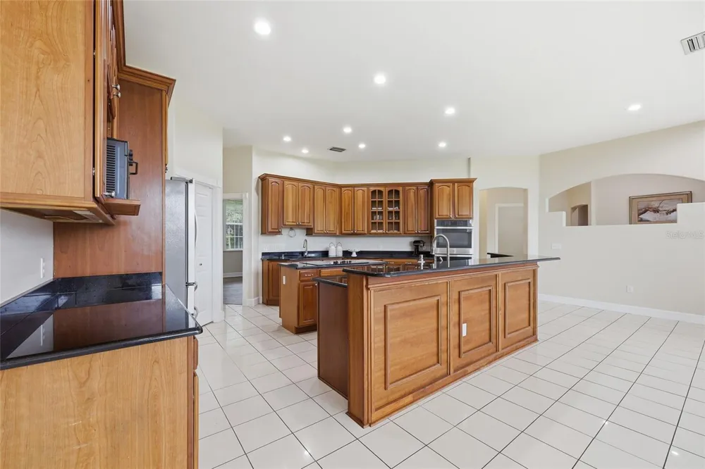 13525 PALM DRIVE Astatula, FL 34705