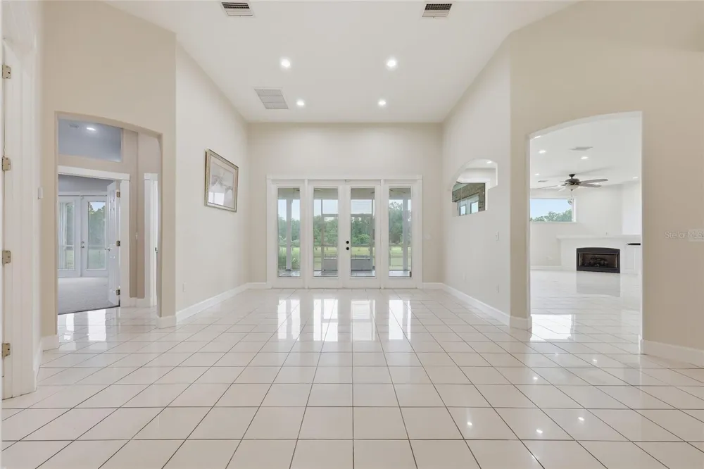 13525 PALM DRIVE Astatula, FL 34705