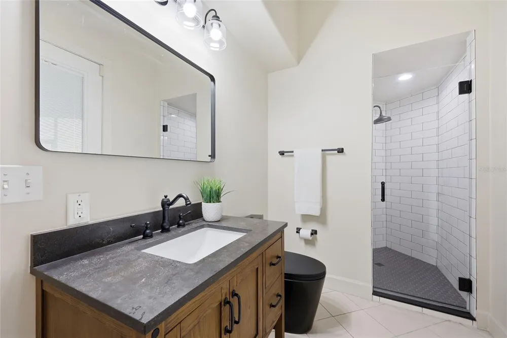 13525 PALM DRIVE Astatula, FL 34705