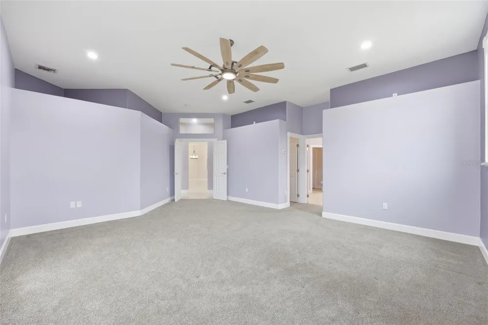 13525 PALM DRIVE Astatula, FL 34705