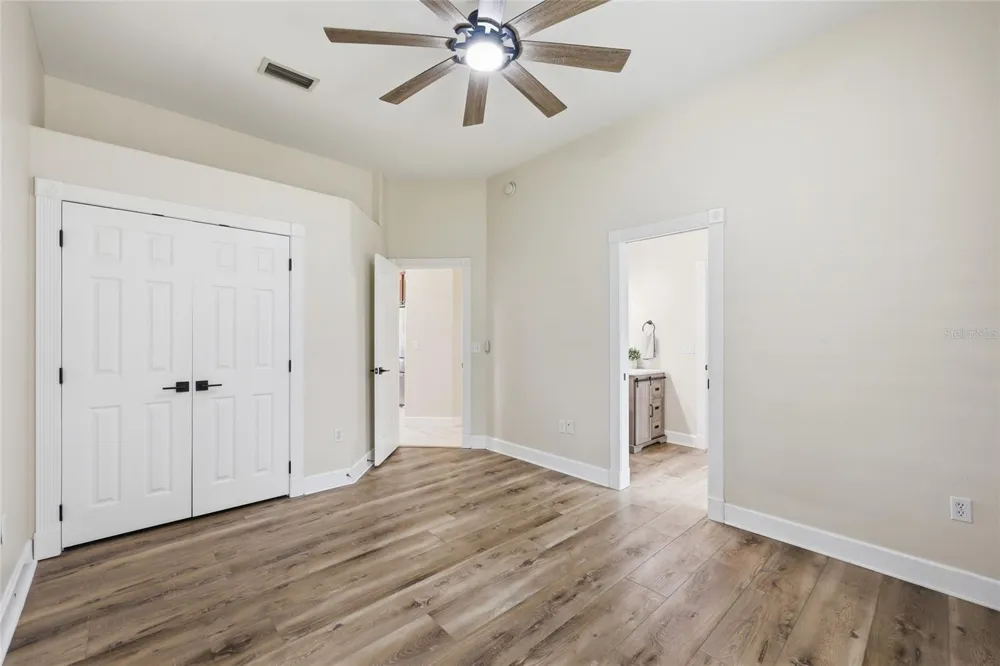 13525 PALM DRIVE Astatula, FL 34705