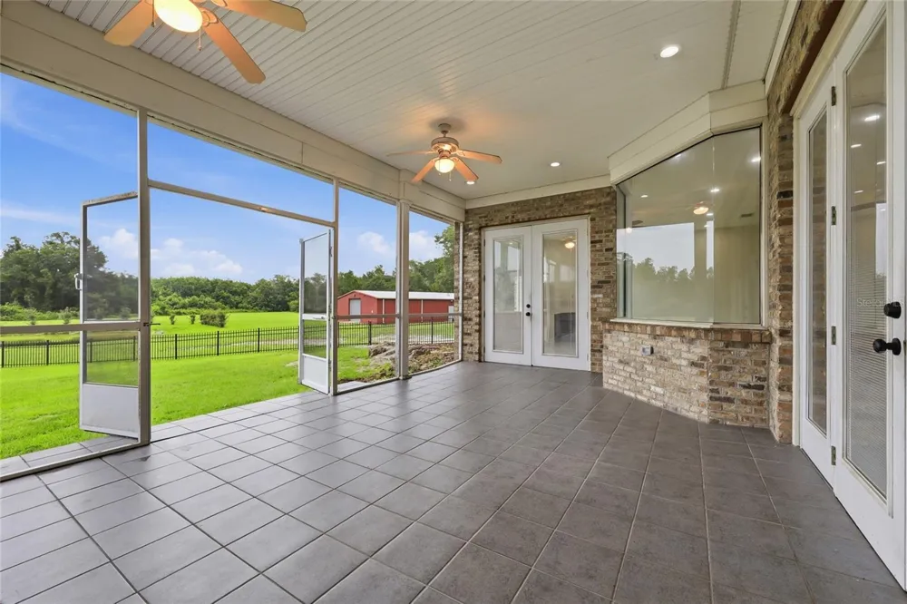 13525 PALM DRIVE Astatula, FL 34705
