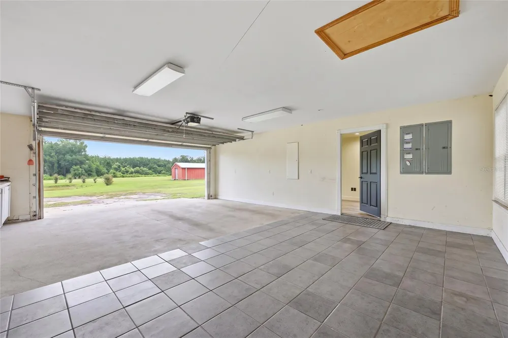 13525 PALM DRIVE Astatula, FL 34705