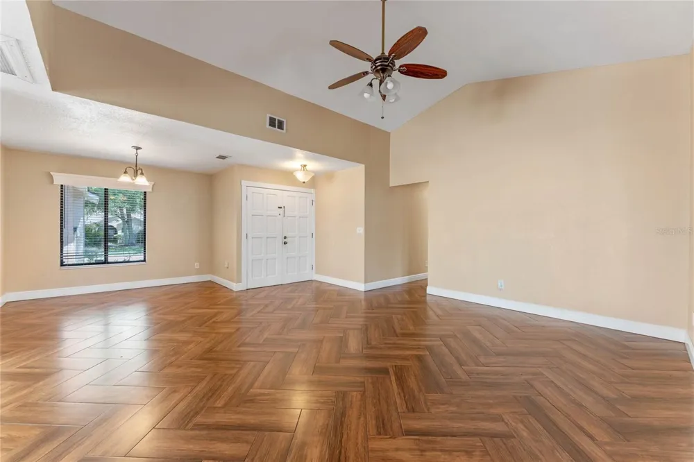 521 LAKESHORE CIRCLE Lake Mary, FL 32746