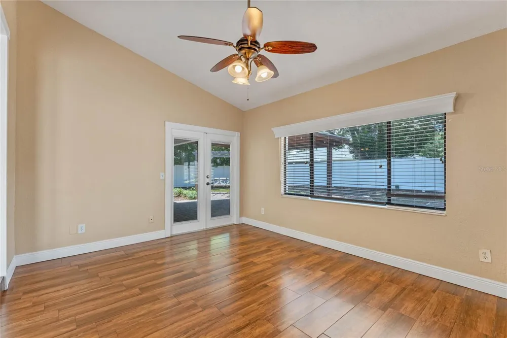 521 LAKESHORE CIRCLE Lake Mary, FL 32746