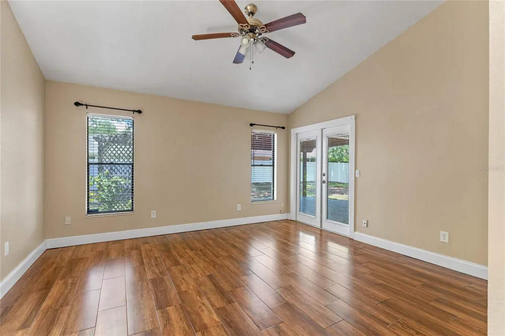 521 LAKESHORE CIRCLE Lake Mary, FL 32746