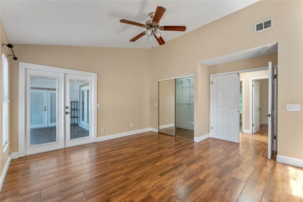 521 LAKESHORE CIRCLE Lake Mary, FL 32746
