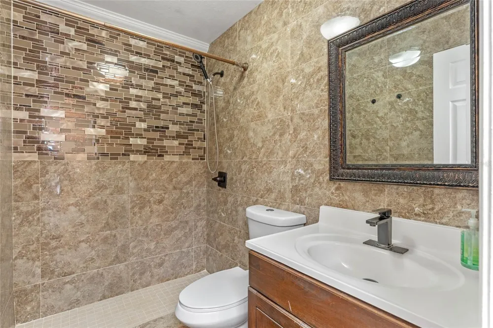 521 LAKESHORE CIRCLE Lake Mary, FL 32746