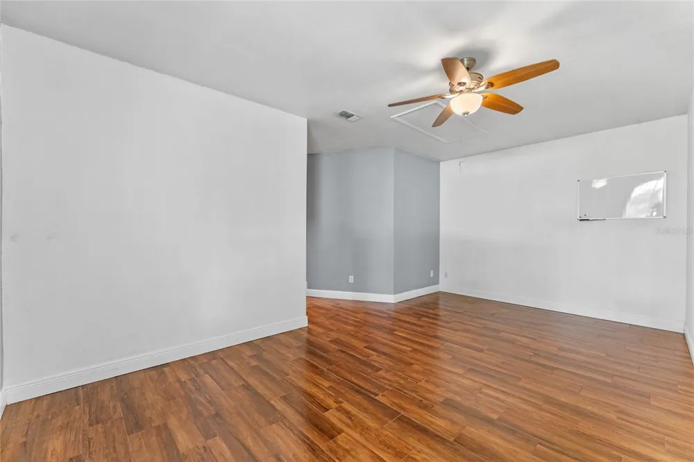 521 LAKESHORE CIRCLE Lake Mary, FL 32746