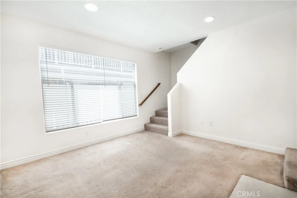 3662 Clarington #3 Los Angeles, CA 90034