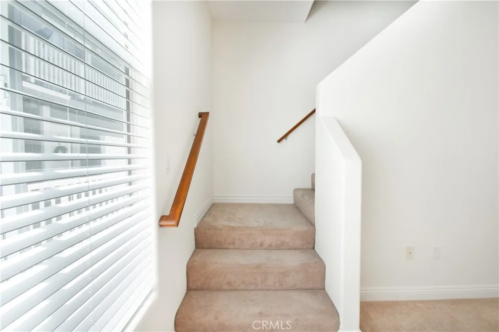 3662 Clarington #3 Los Angeles, CA 90034
