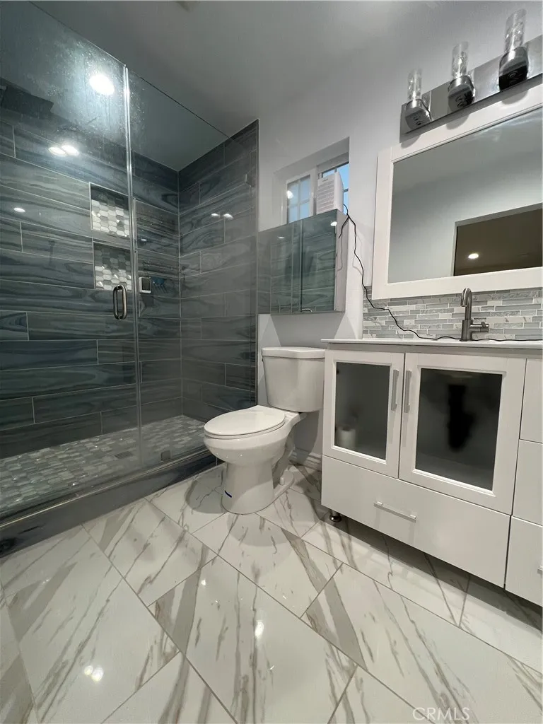 27909 Wellston Saugus, CA 91350